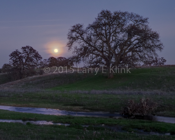 Sierra Foothills—Moonrise over the Foothills, Perspective 2
